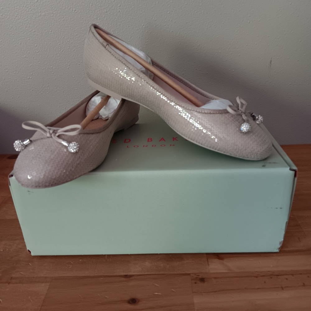 Ted Baker Ava Icon-052 Ballet Flats Womens 6 Grey New Sequin Crystal Bow